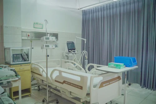 7 Alat Medis ICU & Syarat Instalasi Gas Medis Pendukungnya