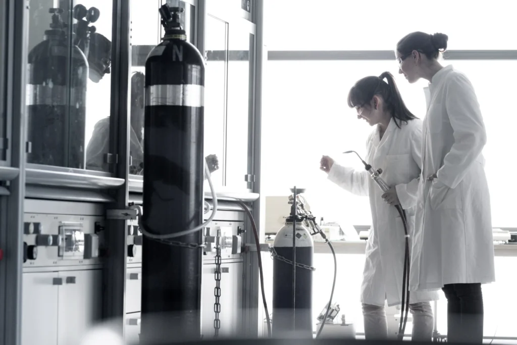 cara penyimpanan gas laboratorium