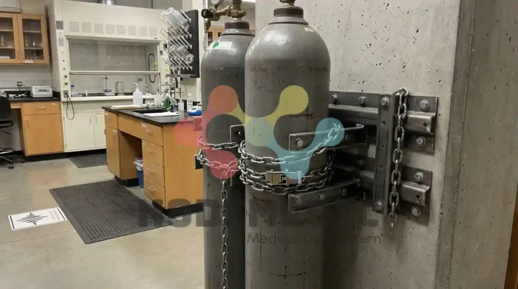 keamanan rak tabung gas laboratorium